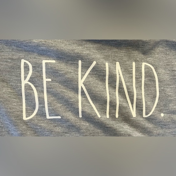 Rae Dunn “be kind” women’s lightweight pullover sweater Sz large - Picture 2 of 5